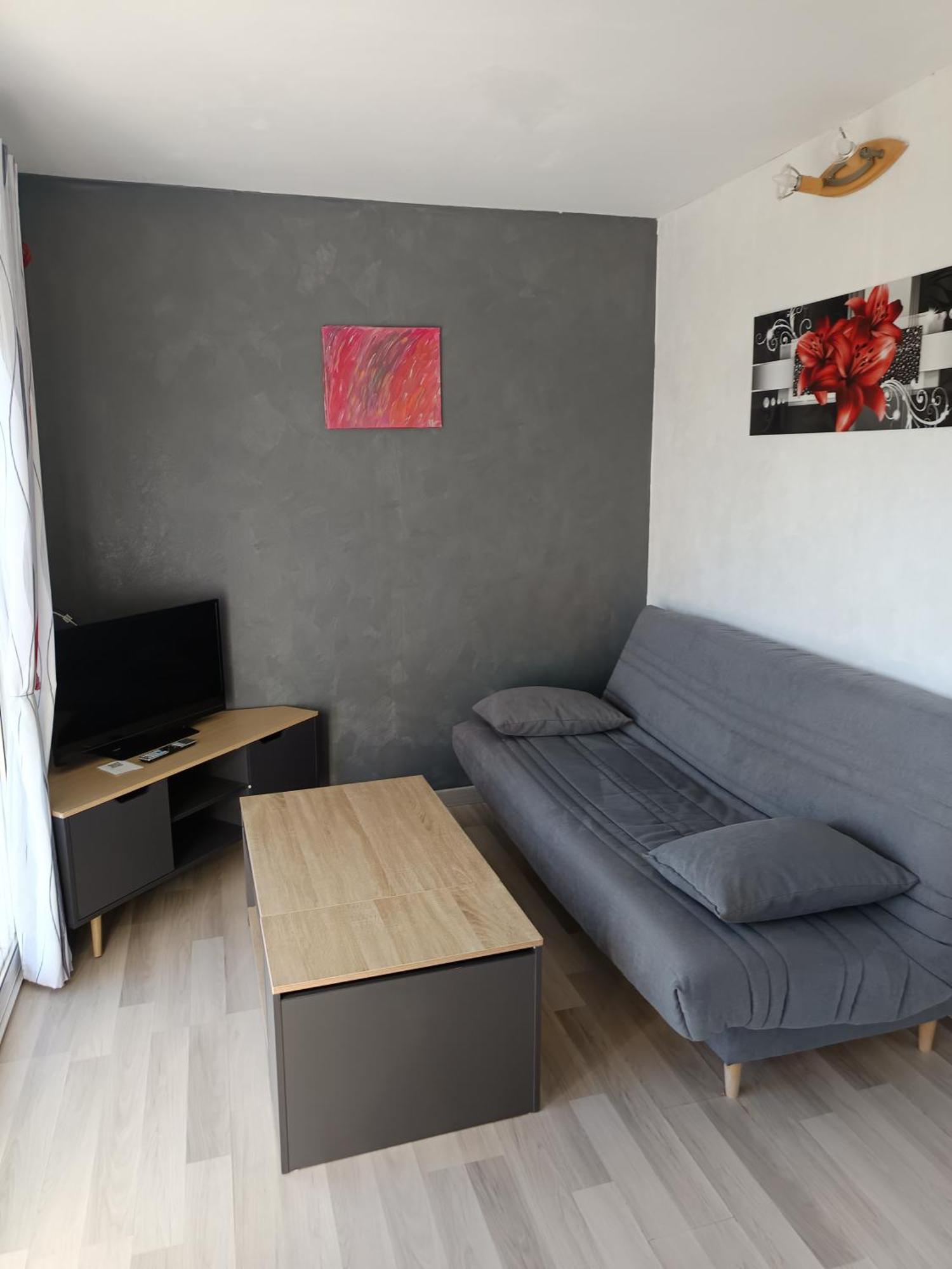 Bellevue Apartment La Tour-d'Auvergne Exterior photo