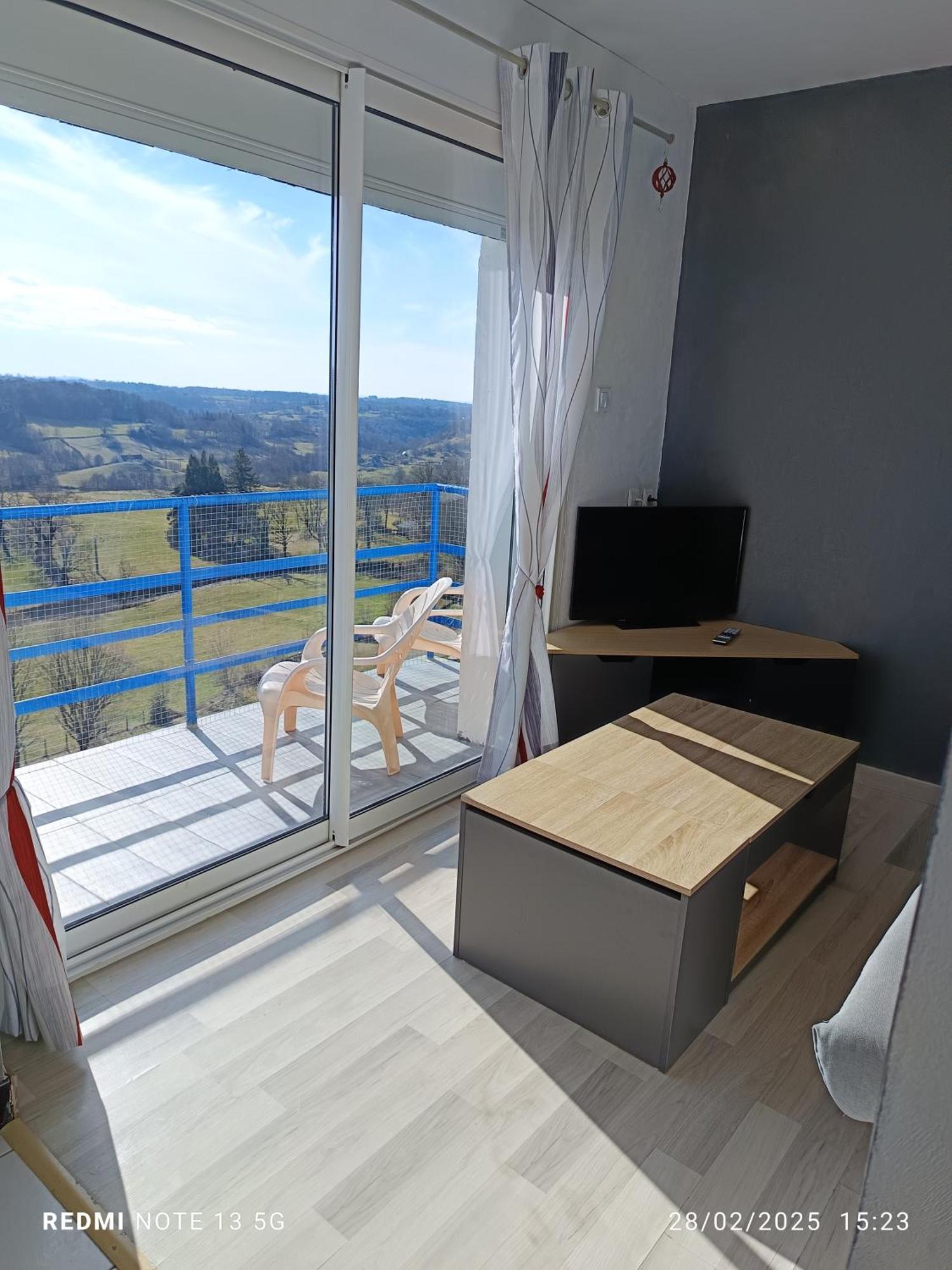 Bellevue Apartment La Tour-d'Auvergne Exterior photo